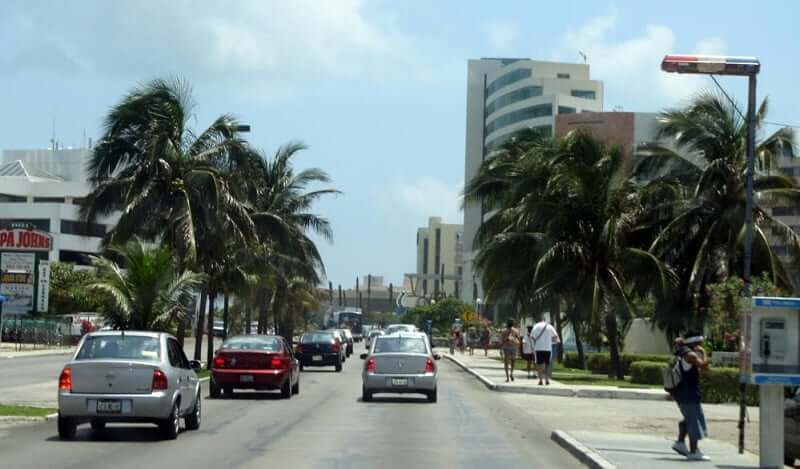 avenida tulum cancun