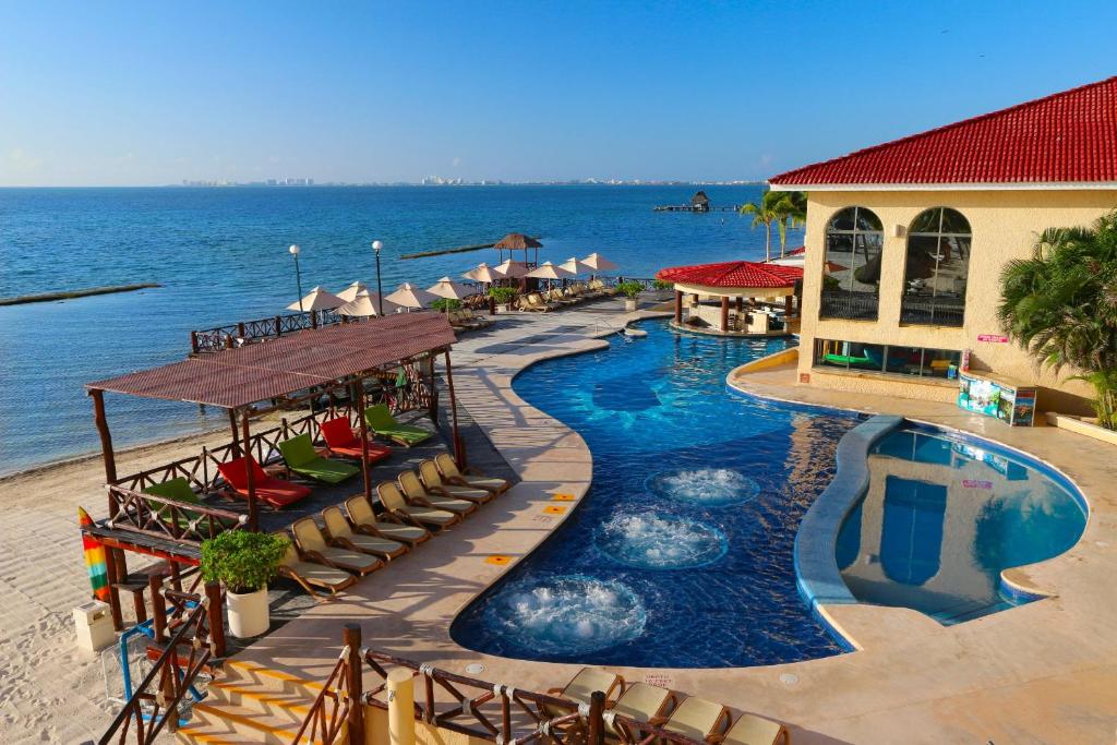 Transportation to All Ritmo Cancun Resort & Water Park