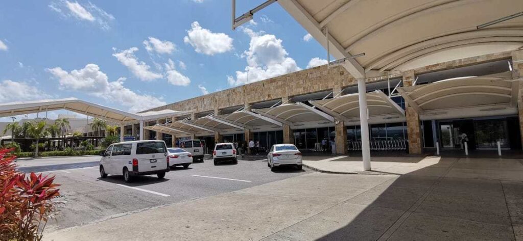 shared shuttle cancun airport